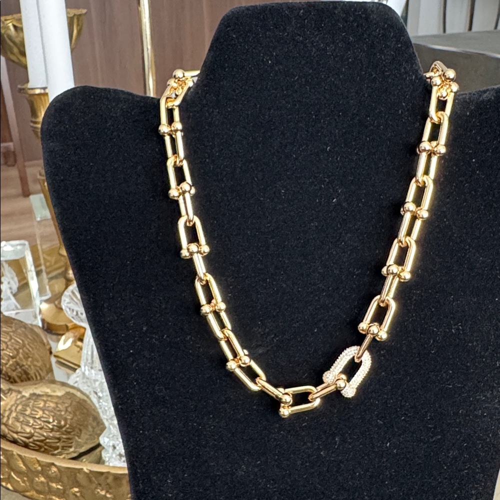 Elegant Designer Inspired Gold and rhinestone Chain Necklace